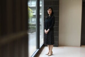 Japan - Women Challenged to Combine Work & Home