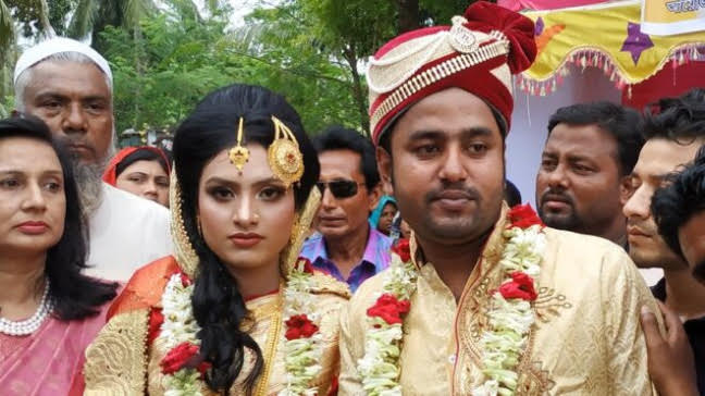 “If boys can bring girls to marriage, why can’t girls?” she asked BBC Bengali in the days after her wedding to Tariqul Islam had gone viral!