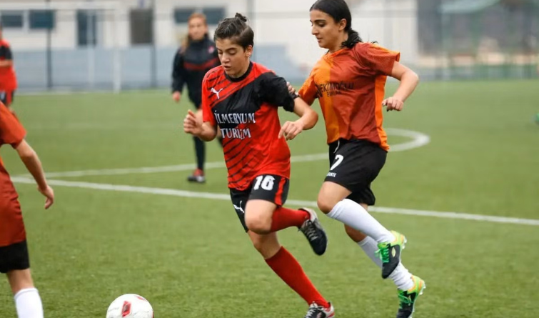5 Things to Know About Women & Sport