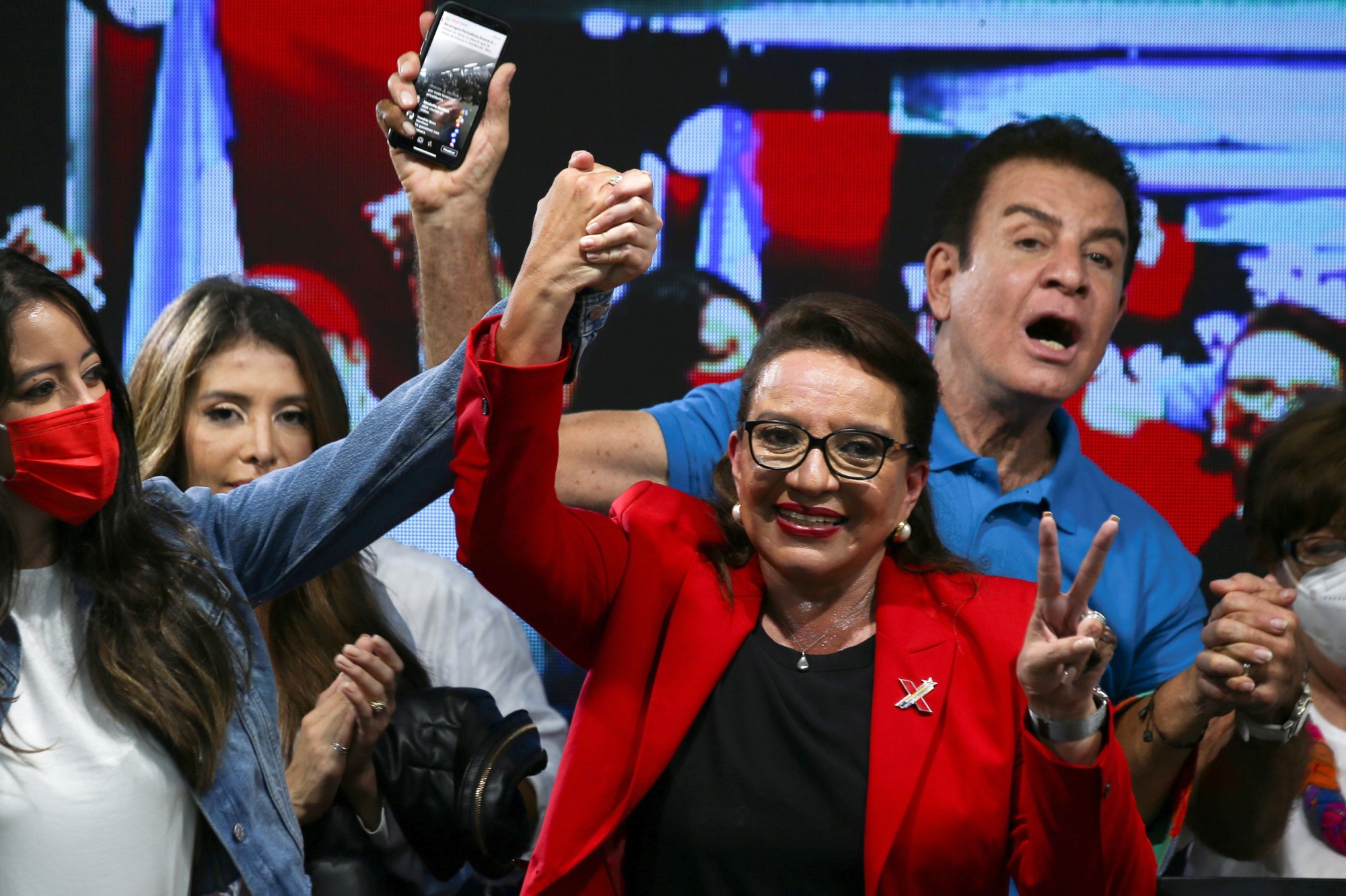 Xiomara Castro, presidential candidate of the Liberty and Refoundation Party , gives a statement after the closing of the general election in Tegucigalpa, Honduras on Nov. 28, 2021. Jose Cabezas / Reuters