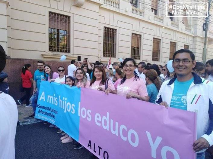 A march in protest of sex education in Paraguay, November 2018. Photo credit: Con Mis Hijos No Te Metas.