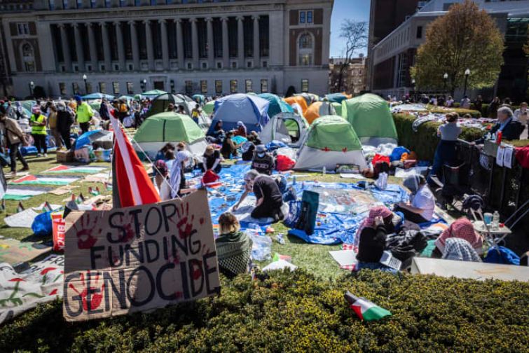USA - Pro-Palestinian Protests Sweep College Campuses
