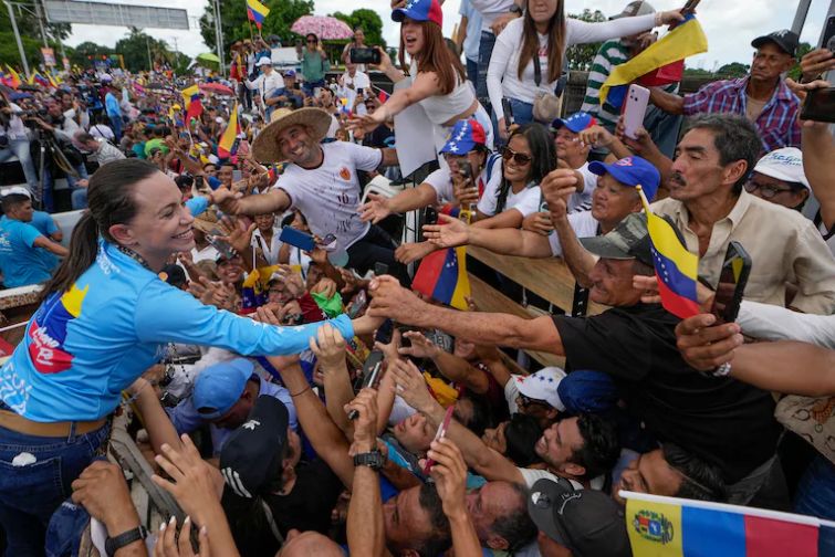 Venezuela - Exit Polls Show Opposition Beating Maduro